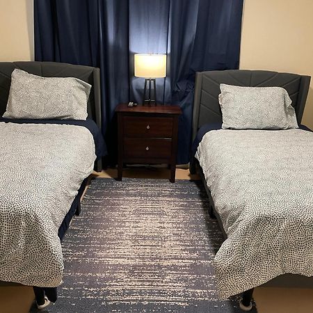 ヘンダーソン Newly Remodeled Family Friendly 3B/2B Houseヴィラ エクステリア 写真