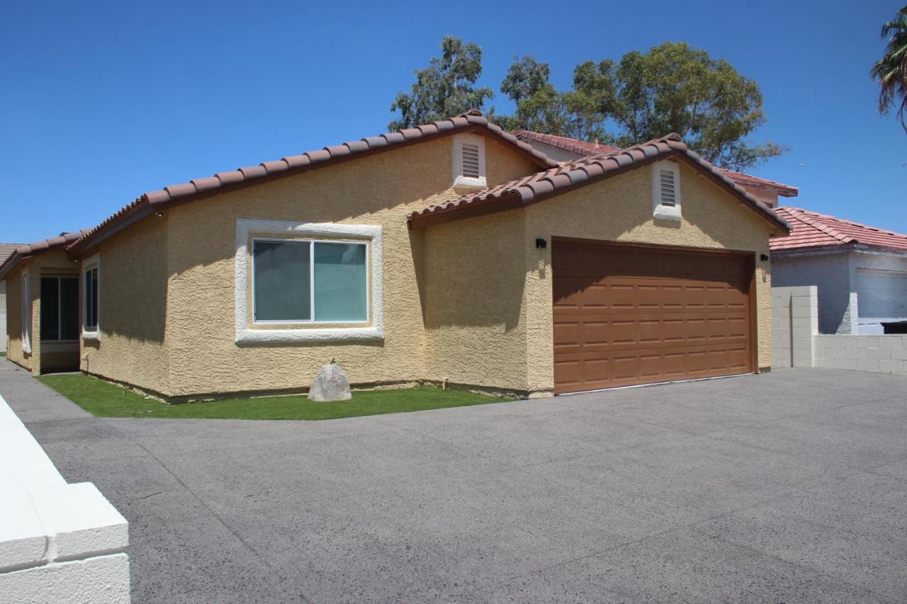 ヘンダーソン Newly Remodeled Family Friendly 3B/2B Houseヴィラ エクステリア 写真